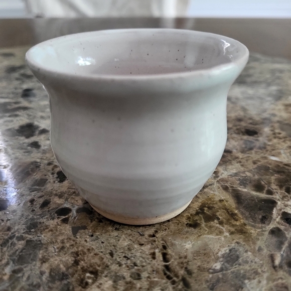 Toss & Turn Potter small tea cup - Picture 1 of 4